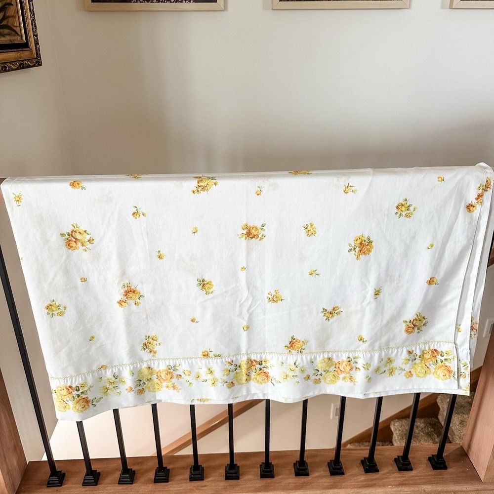 VTG Fashion Manor Top Flat Sheet Double Bed JC Penney Yellow Rose Muslin